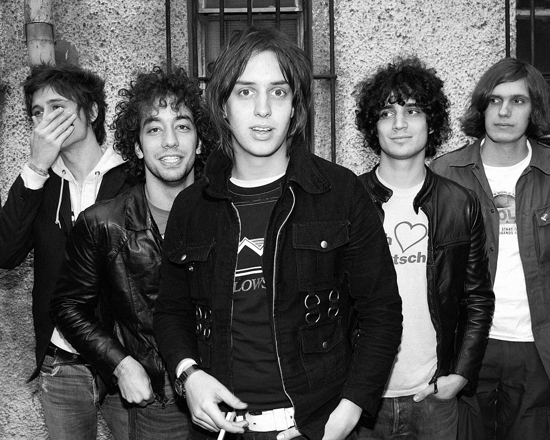 Credit: Roger Woolman (https://500px.com/photo/55208408/the-strokes-by-roger-woolman)