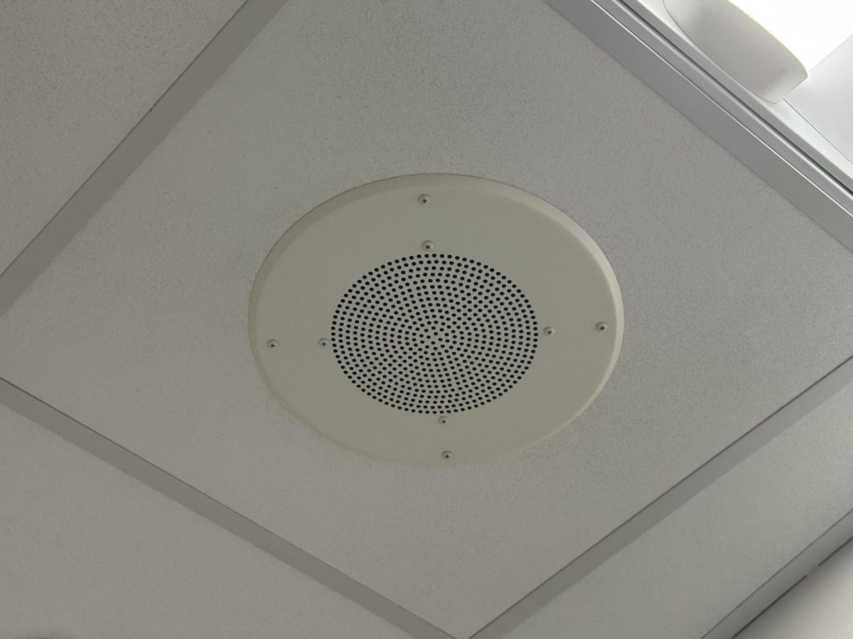 Students, Faculty Sound Off on New Bell System